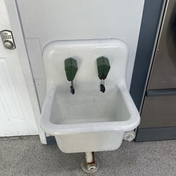 Cooper Laundry - I was trying to rinse my hands but apparently there's locks on the faucets? - Laundromat Near Me - Houston, Texas Cooper Laundry - I was trying to rinse my hands but apparently there's locks on the faucets? - Laundromat Near Me - Houston, Texas