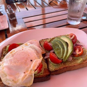 Ocean Club Hotel - Avocado toast breakfast at the hotel restaurant - Hotels Near Me - Cape May, New Jersey Ocean Club Hotel - Avocado toast breakfast at the hotel restaurant - Hotels Near Me - Cape May, New Jersey