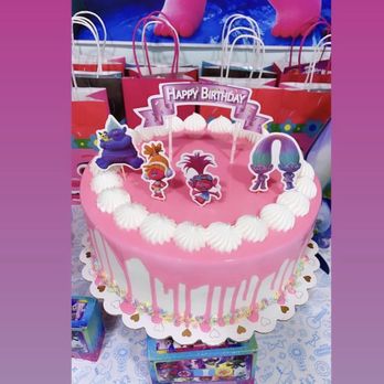 Junction Cake Box - Custom Cakes Near Me - Elmhurst, New York