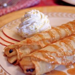 1897 Beekman House Bed & Breakfast - Apple Crepes