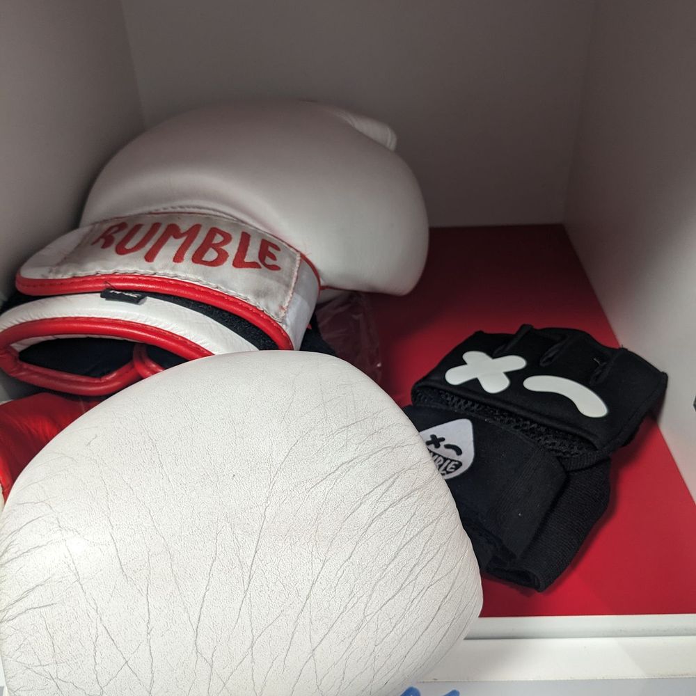 Gloves you can borrow and wraps you must buy. Gloves you can borrow and wraps you must buy.