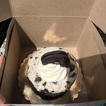 Craft Public House - Cookies and cream cake - Sports Bars Near Me - Cary, North Carolina
