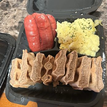 Cooklyn Eats - Waffles Breakfast Combo - Soul Food Near Me - Brooklyn, New York