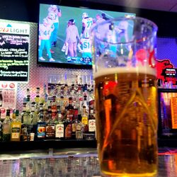 Slammer's Sports Bar and Casino - Beer and sports