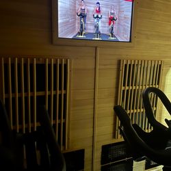 HOTWORX - Owensboro - Inside Hot Cycle - Cycle session with Choreographed Intensity Intervals