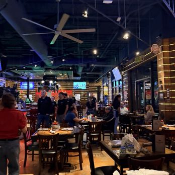 Ford's Garage Plantation - Bars Near Me - Plantation, Florida
