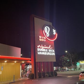 Bob’s Big Boy - American Near Me - Burbank, California