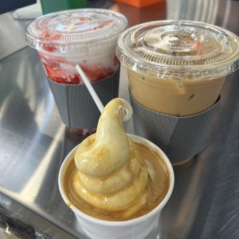 Cafe W Bakery and Desserts - Cafes Near Me - Flushing, New York Cafe W Bakery and Desserts - Cafes Near Me - Flushing, New York