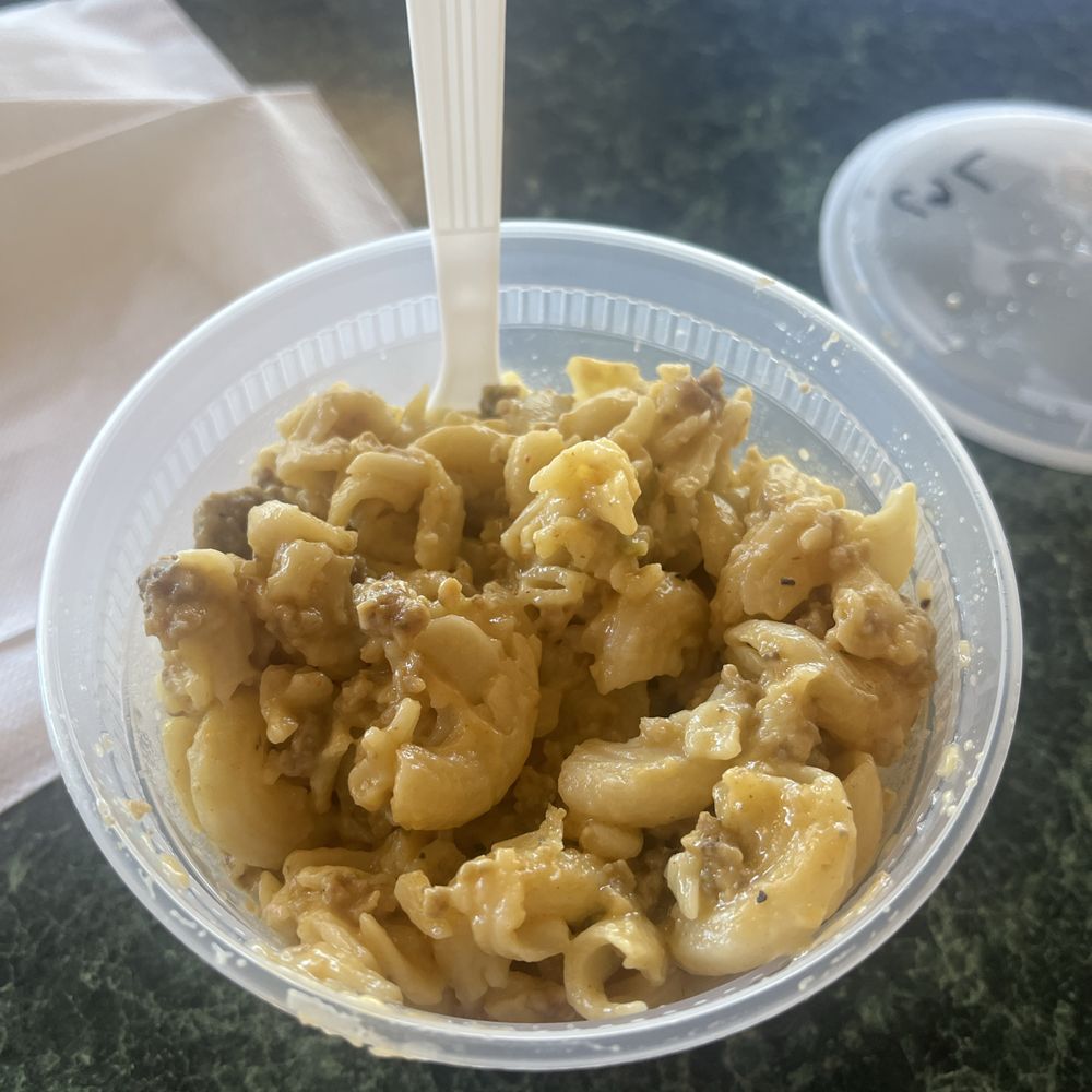 Tailgate Picnic - Cheeseburger pasta - Delis Near Me - South Hadley, Massachusetts Tailgate Picnic - Cheeseburger pasta - Delis Near Me - South Hadley, Massachusetts