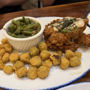 Tupelo Honey Southern Kitchen & Bar - Southern fried Chicken Fried Okra and green beans - Breakfast & Brunch Near Me - Chattanooga, Tennessee Tupelo Honey Southern Kitchen & Bar - Southern fried Chicken Fried Okra and green beans - Breakfast & Brunch Near Me - Chattanooga, Tennessee