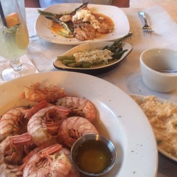Half Shell Oyster House - Seafood Near Me - Biloxi, Mississippi
