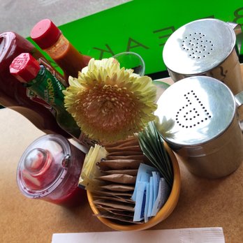 Geraldine's Counter - Tableside Treats - American Near Me - Seattle, Washington