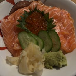Salmon Sake Ikura don