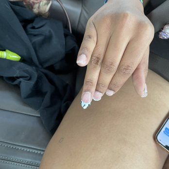 Diamond Nail - broken completely. - Nail Salons Near Me - Evergreen, Colorado