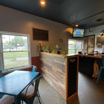 Locally Sauced - Interior - Barbeque Near Me - Yarmouth, Maine