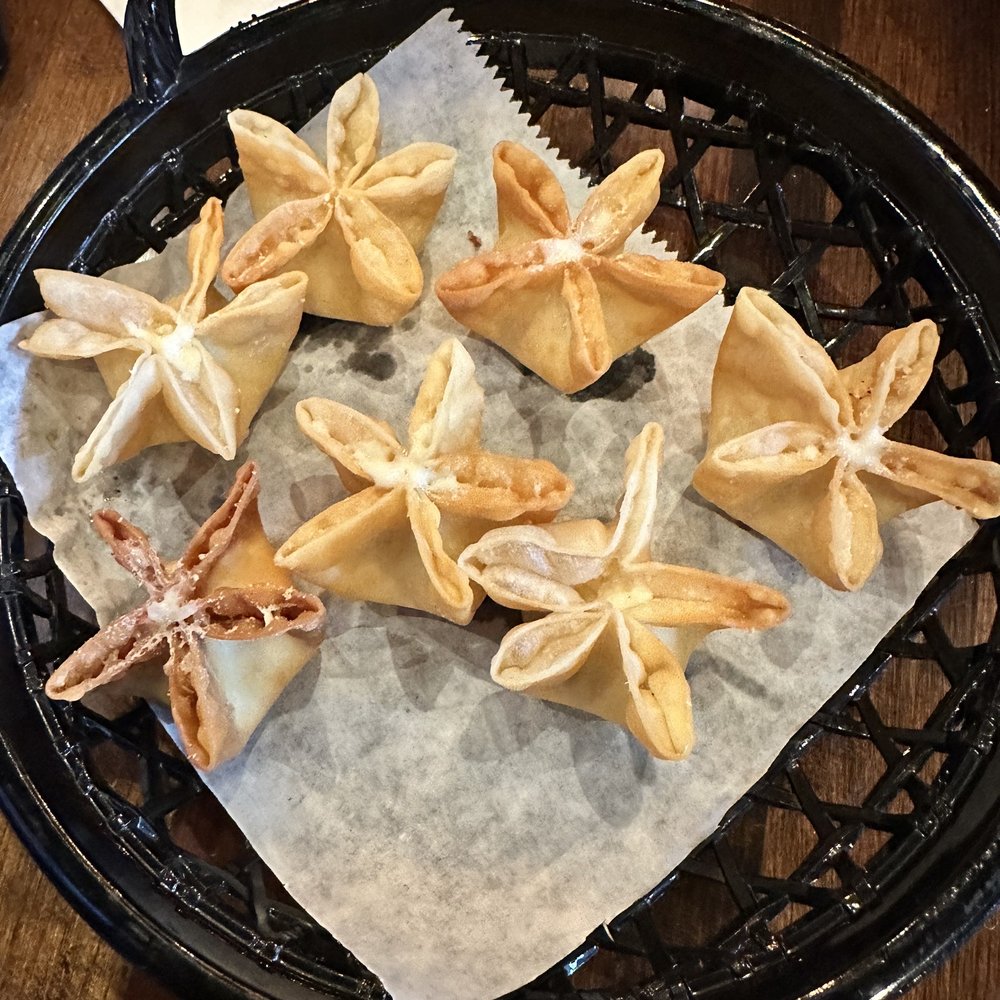Izzi Korean Kitchen - FRIED BEEF DUMPLINGS (6PC) - Korean Near Me - Orlando, Florida Izzi Korean Kitchen - FRIED BEEF DUMPLINGS (6PC) - Korean Near Me - Orlando, Florida