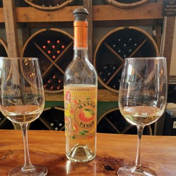 Noisy Water Winery - Wine Tasting Room Near Me - Albuquerque, New Mexico