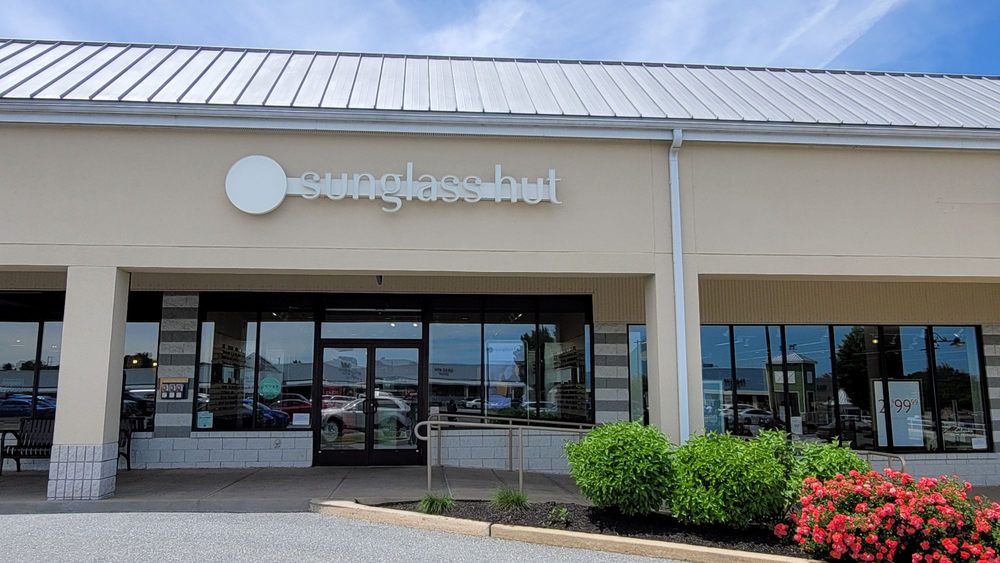 SUNGLASS HUT Updated September 2024 306 Stanley K Tanger Blvd