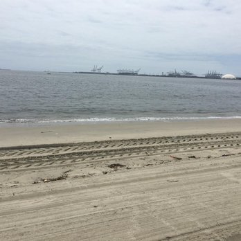 Bluff Park - Not the greatest beach but pretty nice and quiet.. - Parks Near Me - Long Beach, California