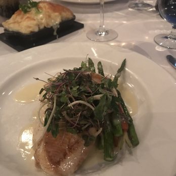 Fleetwood's on Front St - New American Near Me - Lahaina, Hawaii