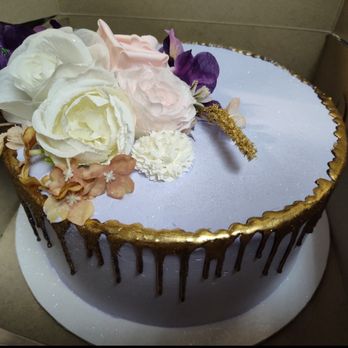 Sweet Land Cake - Bakeries Near Me - Phoenix, Arizona