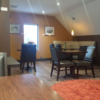 BB Cafe - A cozy seating area on th he second floor - Coffee & Tea Near Me - Richmond Hill, Ontario BB Cafe - A cozy seating area on th he second floor - Coffee & Tea Near Me - Richmond Hill, Ontario