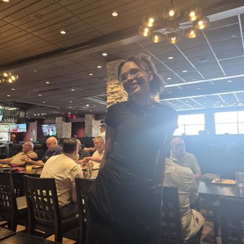 Oh London - Pubs Near Me - Creve Coeur, Missouri
