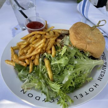 The Tavern - Fish sandwich and fries - Breakfast & Brunch Near Me - Miami Beach, Florida The Tavern - Fish sandwich and fries - Breakfast & Brunch Near Me - Miami Beach, Florida