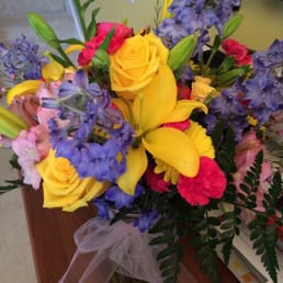 My beautiful spring bouquet, 4 days later My beautiful spring bouquet, 4 days later