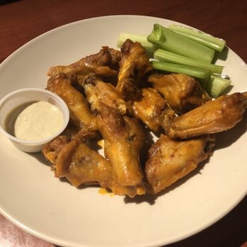 Anchor Bar - Buffalo Wings (medium *original recipe*) - Chicken Wings Near Me - Niagara Falls, New York