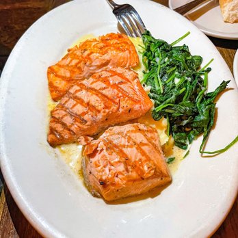 Ivar's Salmon House - Salmon sampler - Seafood Near Me - Seattle, Washington Ivar's Salmon House - Salmon sampler - Seafood Near Me - Seattle, Washington