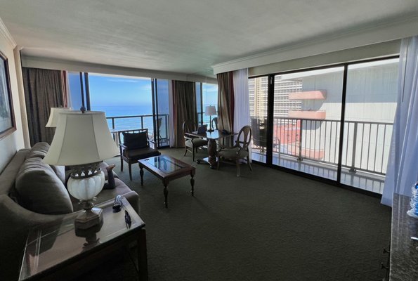 Outrigger Waikiki Beach Resort by null