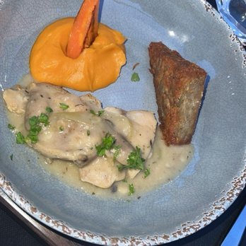 Bustronome - Course #4: Chicken Fricassée in a Creamy Sauce, Darphin Potatoes - Bus Tours Near Me - New York, New York