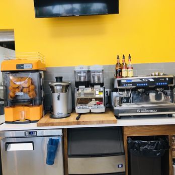 Bagel Box - Iced coffee  Fresh orange juice machine  Nespresso coffee machine and more - Delis Near Me - Little Ferry, New Jersey