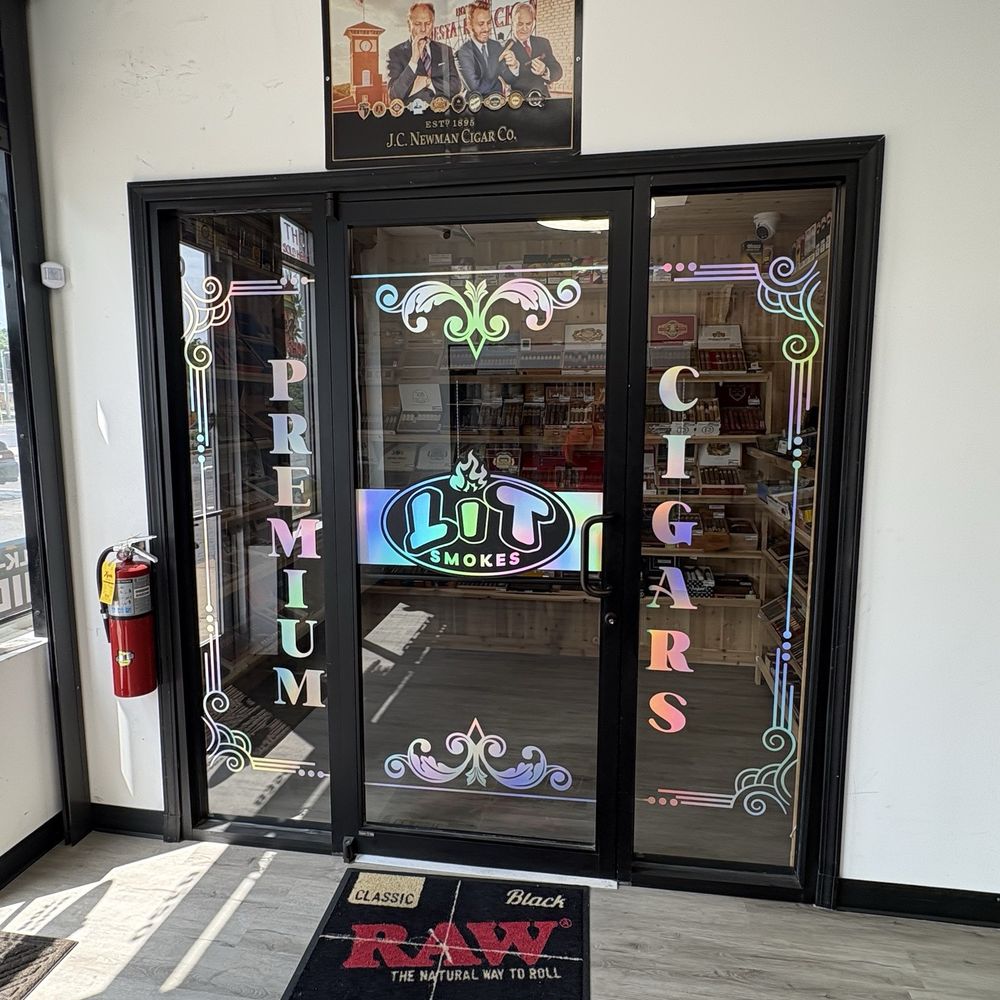 Lit Smokes - Walk in Humidor - Tobacco Shops Near Me - Riverside, Illinois