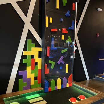 On Par Entertainment - More courses - Eatertainment Near Me - Beavercreek, Ohio On Par Entertainment - More courses - Eatertainment Near Me - Beavercreek, Ohio
