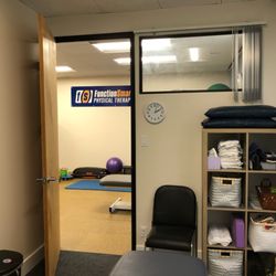 FunctionSmart Physical Therapy - Mission Valley Office in San Diego: orthopedic physical therapy, pelvic health physical therapy, pediatric physical therapy