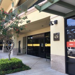 Eye Care Associates Of Hawaii - Entrance
