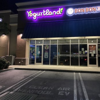 Yogurtland - Ice Cream & Frozen Yogurt Near Me - Chatsworth, California