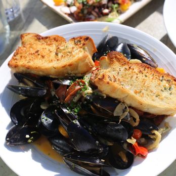 Driftwood Kitchen - Steamed Carlsbad Mussels - Seafood Near Me - Laguna Beach, California