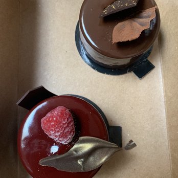 Fleur de Cocoa - Raspberry dark chocolate is so good and not so sweet. - Bakeries Near Me - Los Gatos, California Fleur de Cocoa - Raspberry dark chocolate is so good and not so sweet. - Bakeries Near Me - Los Gatos, California