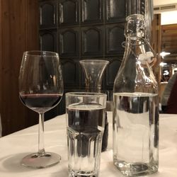 Restaurant Gasthof Unterwöger - Edelvernatsch und Quellwasser