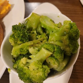 The Mod Olive - Well seasoned broccoli... - New American Near Me - Suffolk, Virginia