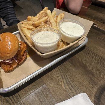 Burger Bench - Truffle fries with garlic aioli and ranch - American Near Me - Escondido, California