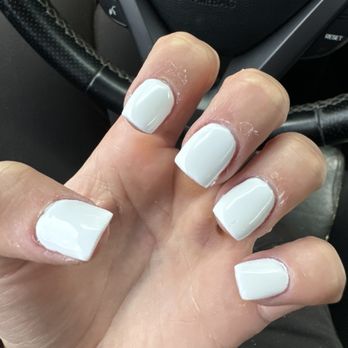 Lina Nails - You can see in the photo the lack of attention to detail - Nail Salons Near Me - Savannah, Georgia