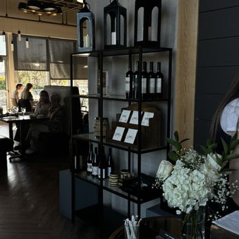 Epulo Bistro - Modern European Near Me - Edmonds, Washington Epulo Bistro - Modern European Near Me - Edmonds, Washington