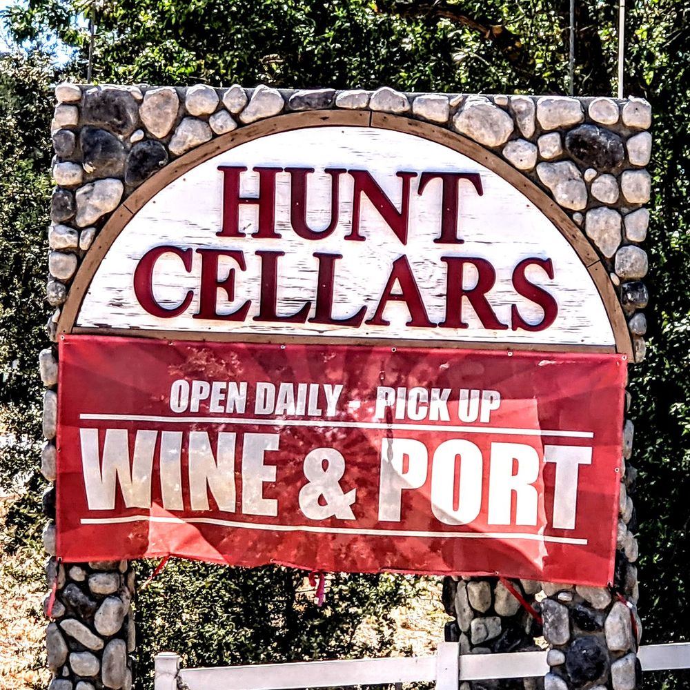 sign for wine and port sign for wine and port
