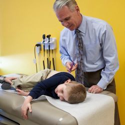 Children's Orthopedics and Sports Medicine - Old Milton - Dennis Devito MD with patient