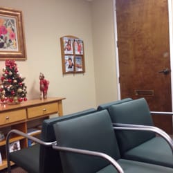 Khashayar Ramin, MD - Waiting area.