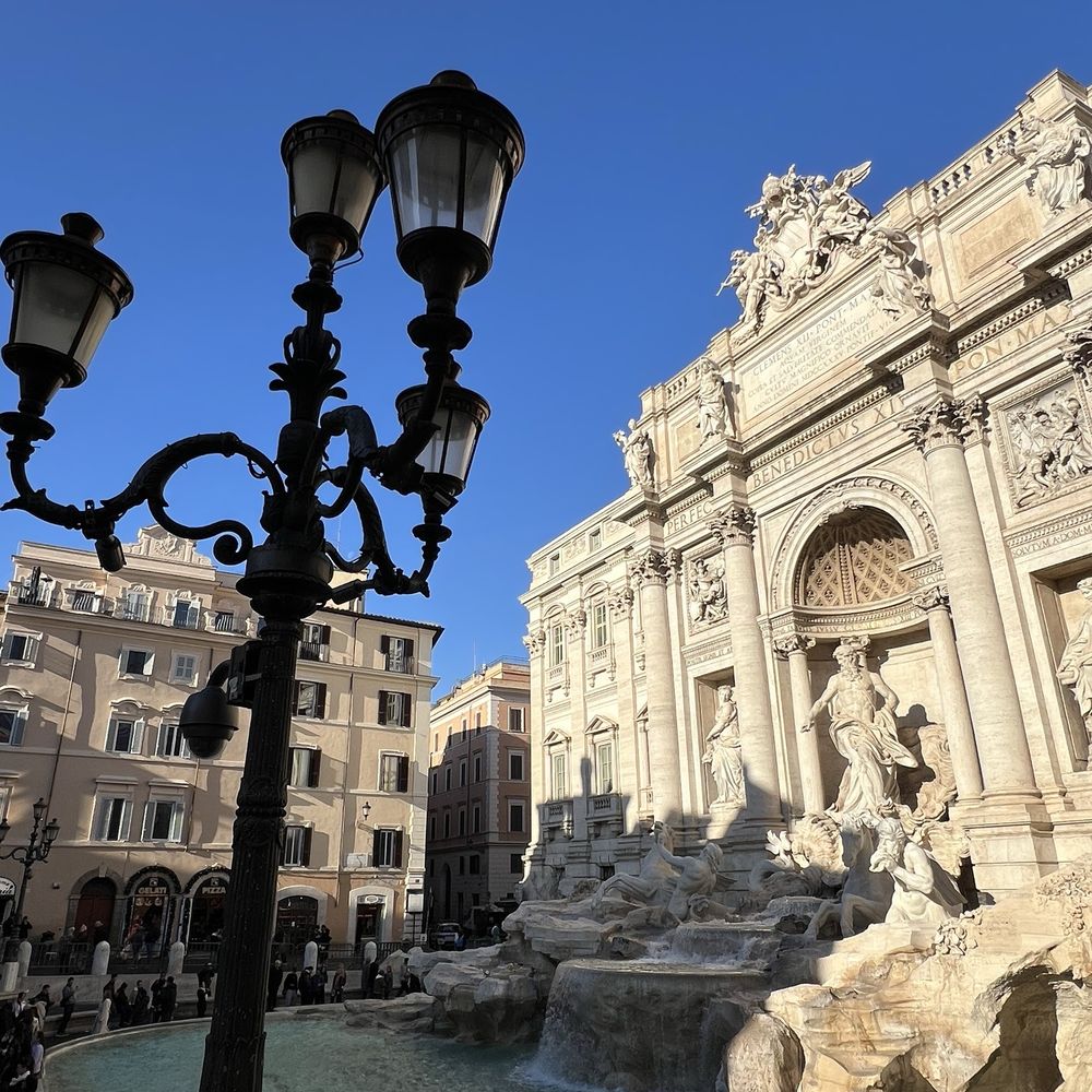 Fontana di Trevi - Landmarks & Historical Buildings Near Me - Rome, RM Fontana di Trevi - Landmarks & Historical Buildings Near Me - Rome, RM
